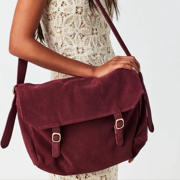 NWOT FREE PEOPLE ZAHARA SUEDE MULBERRY MESSENGER BAG - Picture 2 of 14